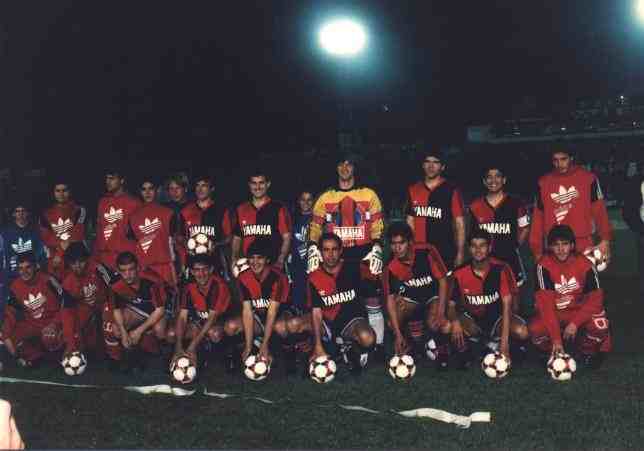 El equipo que debuto con Maradona en Newell's